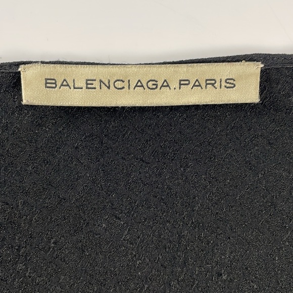 BALENCIAGA PARIS Black Silk Kimono Sleeve Top. 36. - Picture 10 of 16